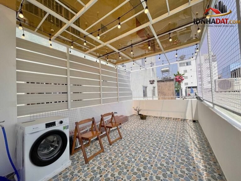 [Đánh Giá Bất Động Sản Sổ Đỏ] Nhà phố thổ cư có sổ đỏ 45m2 tại Đường CMT8, Quận Tân Bình, TP.HCM – Pháp lý rõ ràng, vị trí thuận lợi