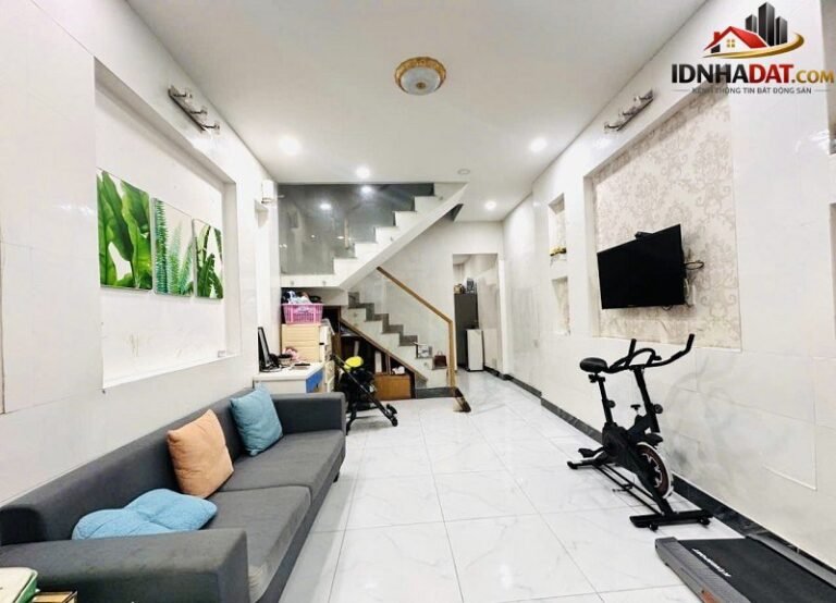 [Đánh Giá Bất Động Sản Sổ Đỏ] Nhà phố thổ cư tại Phường Linh Tây, Quận Thủ Đức, giá 4.93 tỷ, vị trí đắc địa gần các trục đường chính