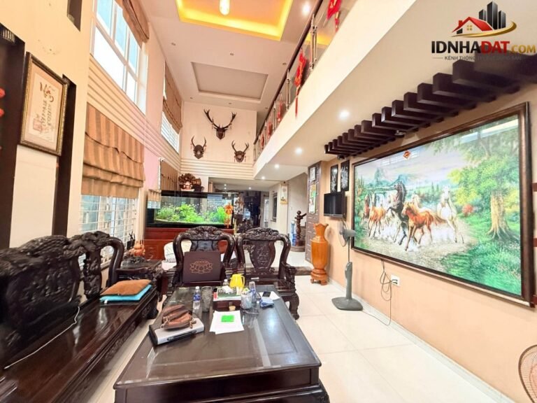 [Review Nhà Đất Sổ Đỏ] Biệt Thự Cổ Điển 20.5 Tỷ Tại Đường Thới An, Quận 12 – Vị Trí Đắc Địa, Pháp Lý Rõ Ràng