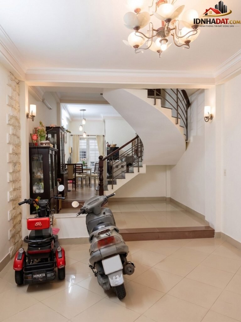 [Đánh Giá Bất Động Sản Sổ Đỏ] Nhà 4 tầng đường Nguyễn Văn Khối, quận 9, TP.HCM – Kinh doanh tốt, có sổ đỏ