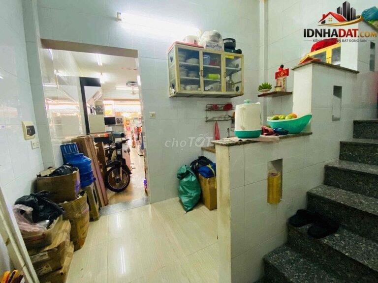 [Đánh Giá Bất Động Sản Sổ Đỏ] Nhà phố 3 tầng tại Phường 13, Quận 5, TP.HCM – Pháp lý rõ ràng, vị trí kinh doanh sôi động