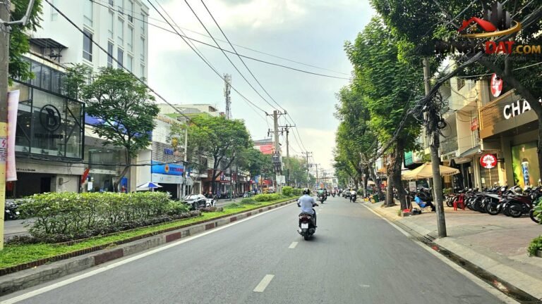 [Review Nhà Đất Sổ Đỏ] Nhà phố 133m2 tại Phường 12, Quận Tân Bình, TP.HCM – Vị trí mặt tiền, sổ đỏ rõ ràng