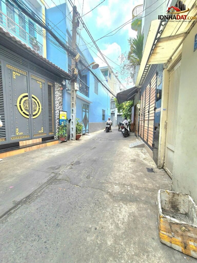 [Đánh Giá Bất Động Sản Sổ Đỏ] Nhà phố Đường Lạc Long Quân, Tân Bình: Vị trí thuận lợi, pháp lý sổ đỏ rõ ràng