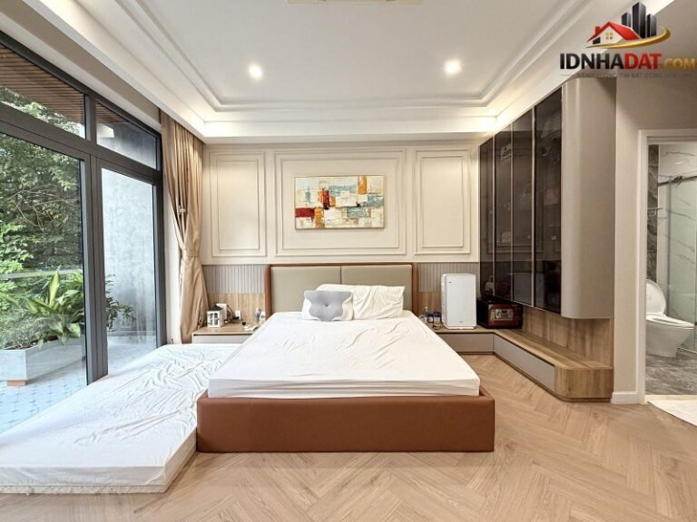 [Đánh Giá Bất Động Sản Sổ Đỏ] Biệt thự 4 tầng 380m2 tại Quận 5, Hồ Chí Minh: Sổ đỏ hợp pháp, vị trí đắc địa