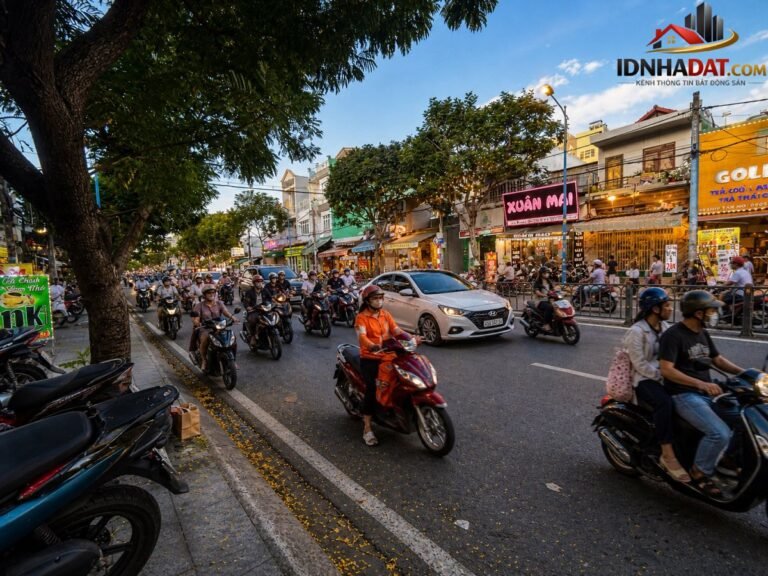 [Đánh Giá Bất Động Sản Sổ Đỏ] Nhà Mặt Tiền Kênh Tân Hóa, Quận Tân Phú – Vị Trí Kinh Doanh Đắc Địa