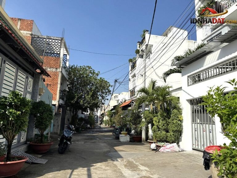[Đánh Giá Bất Động Sản Sổ Đỏ] Nhà phố 82m² hẻm xe hơi gần Vạn Phúc City, Thủ Đức – Pháp lý rõ ràng, giá 5.1 tỷ