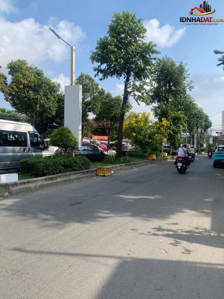 [Đánh Giá Bất Động Sản Sổ Đỏ] Đất thổ cư 117m2 mặt tiền Phạm Hữu Lầu, Quận 7 – Pháp lý rõ ràng, vị trí đắc địa
