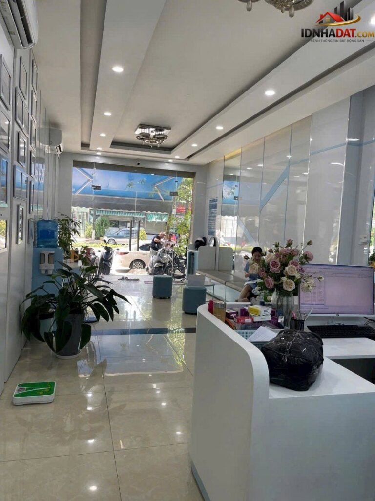 [Đánh Giá Bất Động Sản Sổ Đỏ] Nhà Mặt Tiền Đường 2 Tháng 9, Đà Nẵng – Tiềm Năng Kinh Doanh Lớn Với Sổ Đỏ Rõ Ràng