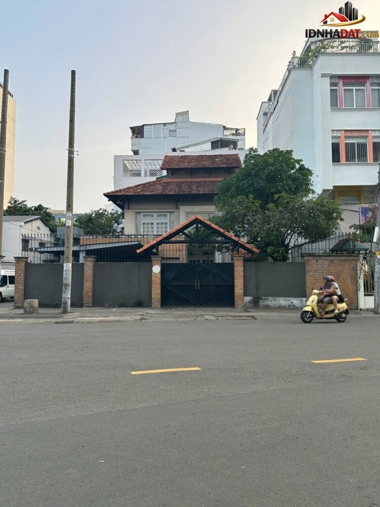 [Review Nhà Đất Sổ Đỏ] Biệt Thự 2 Mặt Tiền Khu VIP Phú Thọ, Quận 11 – Giá Trị Khai Thác Cao
