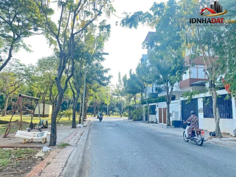 [Đánh Giá Bất Động Sản Sổ Đỏ] Nhà đất thổ cư có sổ đỏ tại Phường Tân Phong, Quận 7, TP.HCM với tiềm năng khai thác lớn
