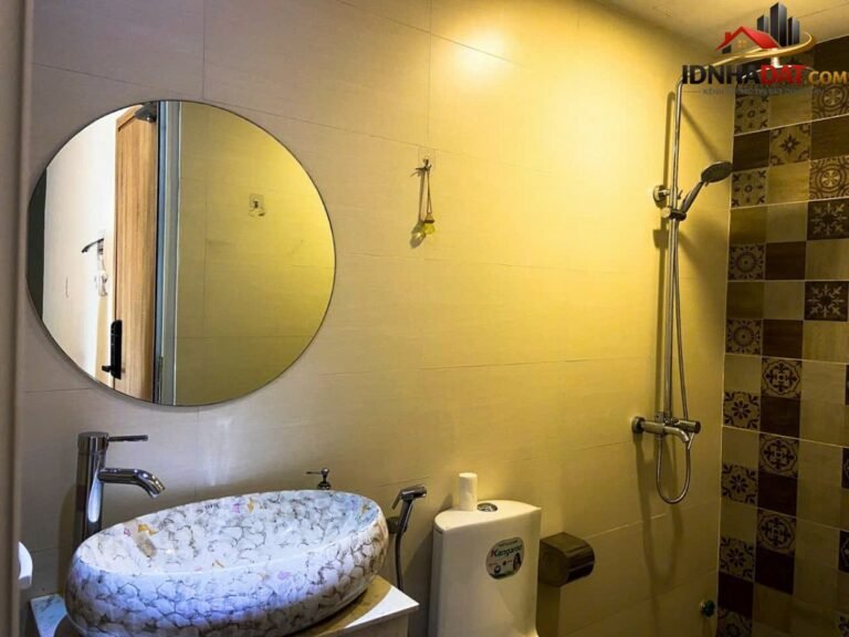 [Review Nhà Đất Sổ Đỏ] Nhà Mặt Tiền 82m2 Tại Sơn Trà, Đà Nẵng: Vị Trí Đắc Địa, Pháp Lý Rõ Ràng