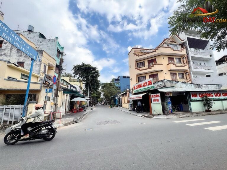 [Đánh Giá Bất Động Sản Sổ Đỏ] Biệt thự cổ điển 205m2 tại Đường Đồng Nai, Quận 10 – Vị trí đắc địa, pháp lý rõ ràng