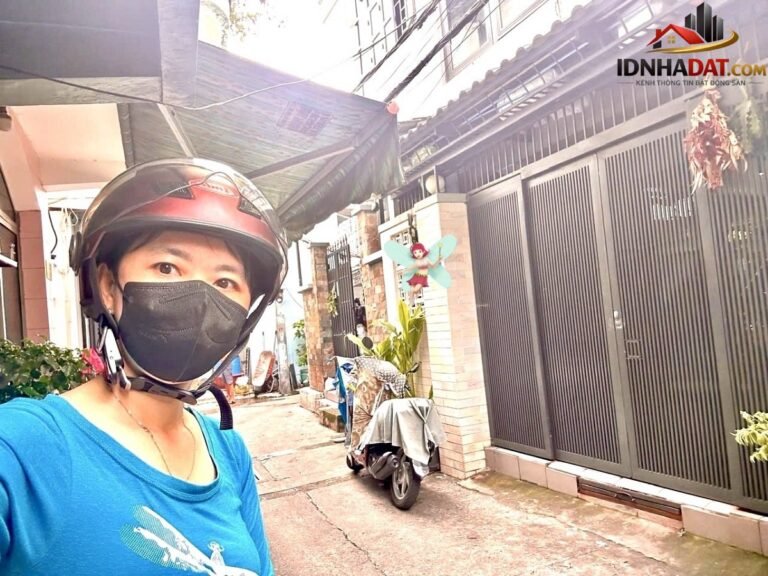 [Đánh Giá Bất Động Sản Sổ Đỏ] Nhà phố 3 tầng tại Đường Bến Vân Đồn, Quận 1, TP.HCM – Vị trí đắc địa, pháp lý rõ ràng