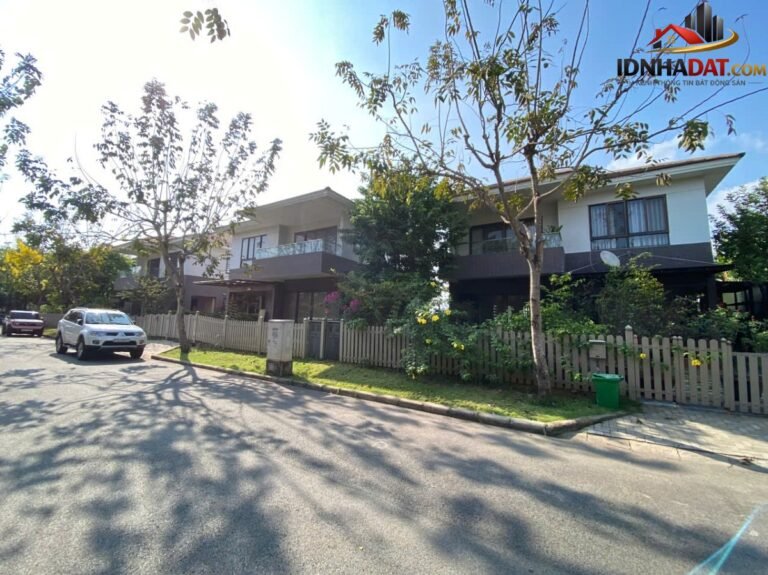 [Đánh Giá Bất Động Sản Sổ Đỏ] Biệt thự nghỉ dưỡng 263m2 tại Đường số 10, Phú Hữu, Thủ Đức – Tiềm năng đầu tư lớn