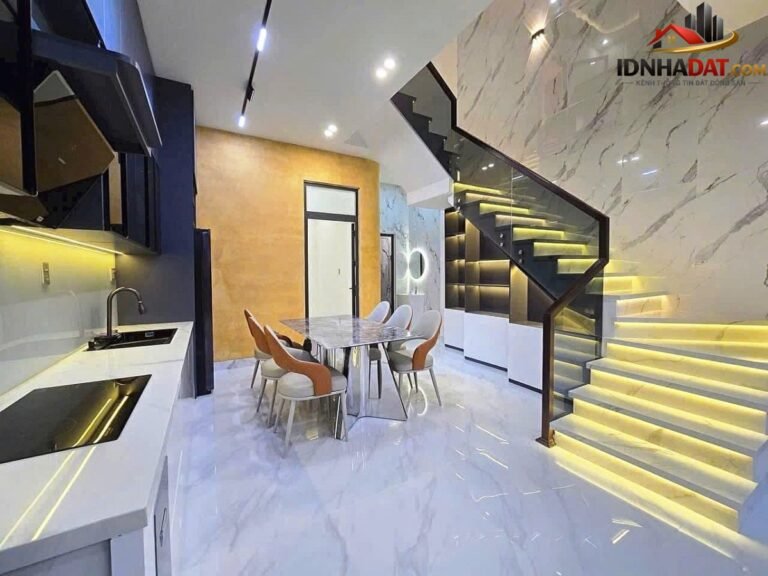 [Review Nhà Đất Sổ Đỏ] Bán nhà phố 3 tầng mặt tiền Hòa Minh, Đà Nẵng – Vị trí gần biển, pháp lý rõ ràng