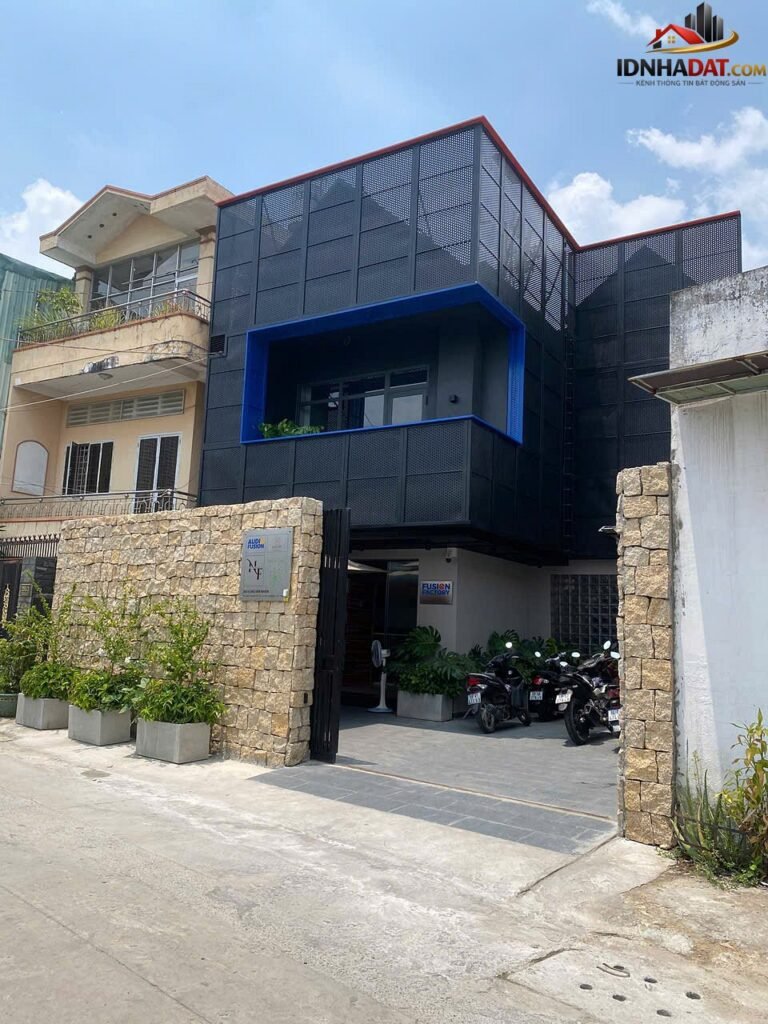 [Đánh Giá Bất Động Sản Sổ Đỏ] Biệt thự 230m2 tại 69 Nguyễn Gia Trí, Quận Bình Thạnh với sổ đỏ chính chủ