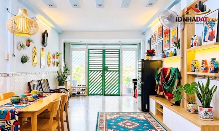 [Đánh Giá Bất Động Sản Sổ Đỏ] Nhà Hẻm Ô Tô Cách Mạng Tháng Tám, Quận 10 – Vị Trí Thuận Lợi, Pháp Lý Sổ Đỏ Rõ Ràng