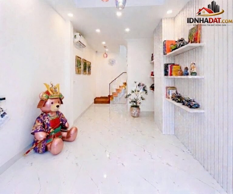 [Đánh Giá Bất Động Sản Sổ Đỏ] Nhà Hẻm Ô Tô 3 Tầng Đường Cách Mạng Tháng Tám, Quận 10, TP.HCM – Pháp Lý Rõ Ràng, Giá Trị Khai Thác Cao