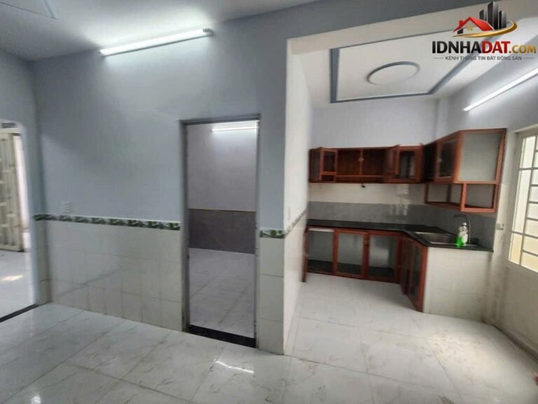 [Đánh Giá Bất Động Sản Sổ Đỏ] Nhà mặt tiền hẻm kinh doanh tại Nhà Bè, TP Hồ Chí Minh – Sổ đỏ riêng, vị trí đắc địa