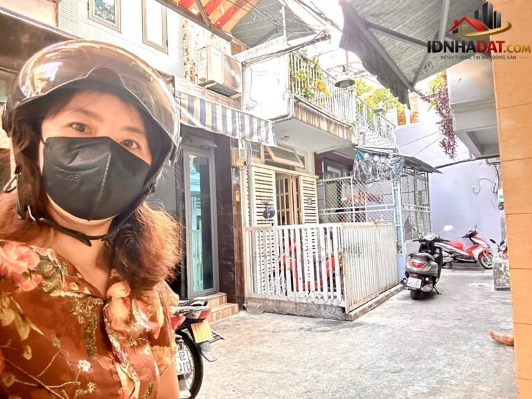 [Review Nhà Đất Sổ Đỏ] Nhà phố thổ cư có sổ đỏ tại Đường Đoàn Văn Bơ, Quận 4, TP. HCM – Vị trí thuận tiện, pháp lý rõ ràng