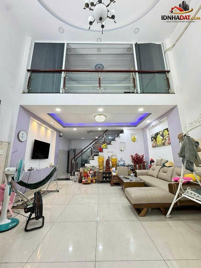 [Review Nhà Đất Sổ Đỏ] Bán nhà phố 3 tầng tại Đường Trịnh Đình Trọng, Tân Phú – 71m2, sổ đỏ, 7.5 tỷ
