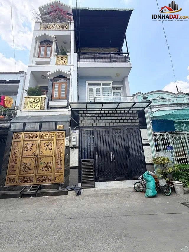 [Đánh Giá Bất Động Sản Sổ Đỏ] Nhà phố 3 tầng hẻm xe hơi Quận 12, TP Hồ Chí Minh – Pháp lý sổ đỏ rõ ràng