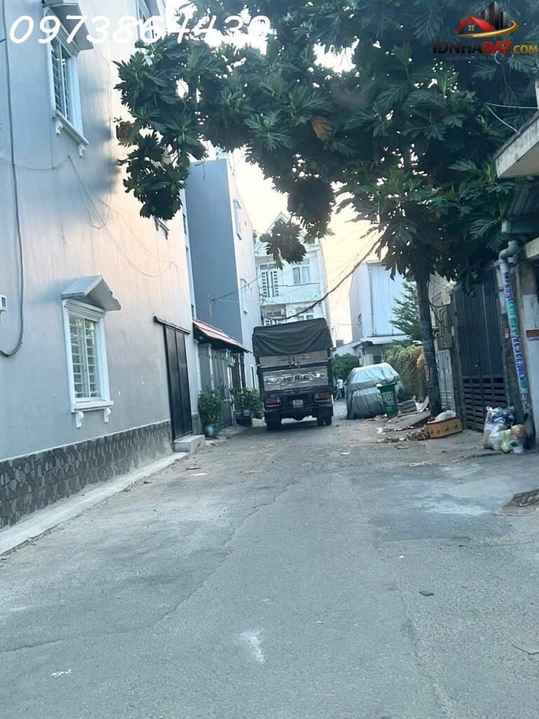 [Đánh Giá Bất Động Sản Sổ Đỏ] Nhà phố 3 tầng tại Phường Tân Chánh Hiệp, Quận 12, TP.HCM – Vị trí tiện lợi, pháp lý sổ đỏ