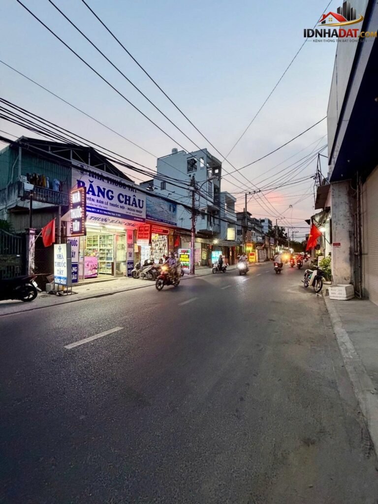 [Review Nhà Đất Sổ Đỏ] Nhà mặt tiền 5x20m, 3 phòng ngủ tại Tân Thới Nhất, Quận 12, TP.HCM – Pháp lý sổ đỏ rõ ràng