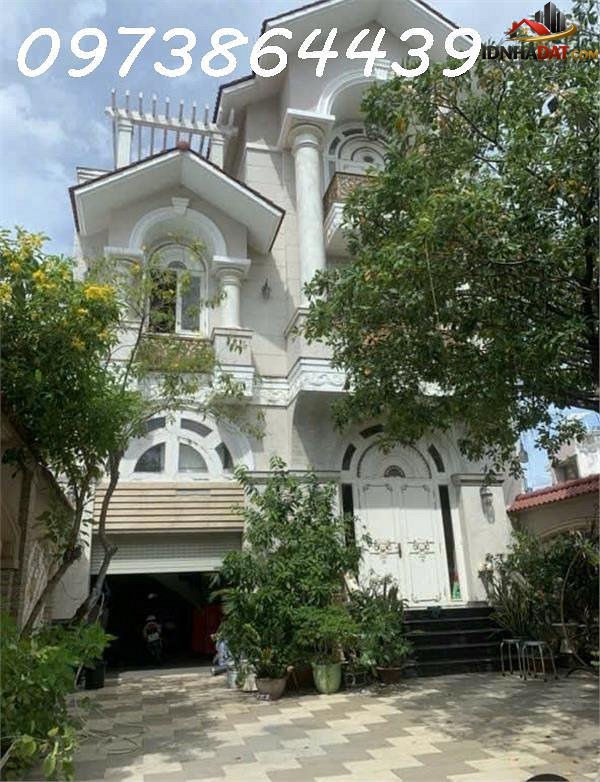 [Đánh Giá Bất Động Sản Sổ Đỏ] Biệt thự sân vườn 268m2 tại Phường 1, Quận Bình Thạnh – Pháp lý sổ đỏ, đầu tư tiềm năng