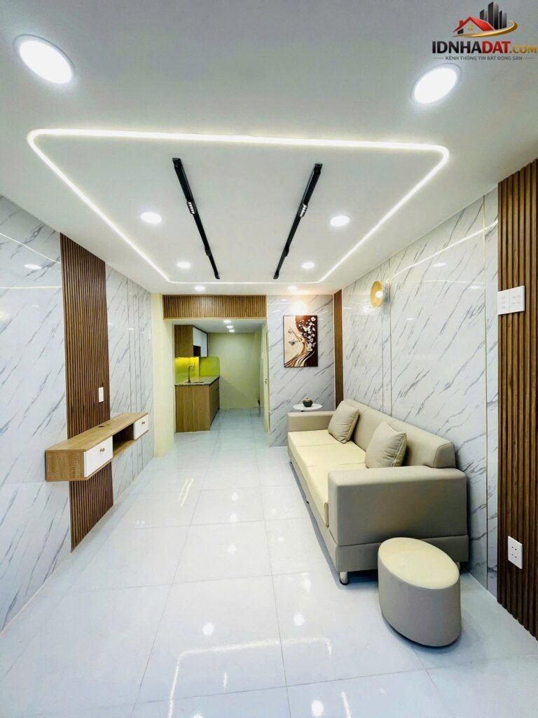 [Đánh Giá Bất Động Sản Sổ Đỏ] Nhà phố 1 trệt 2 lầu tại Đường Tân Thành, Quận Tân Phú, TP. HCM với pháp lý sổ đỏ rõ ràng