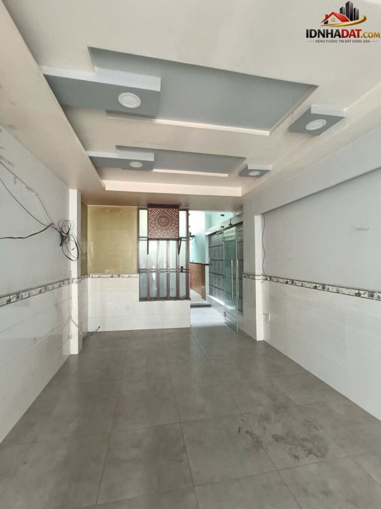 [Đánh Giá Bất Động Sản Sổ Đỏ] Nhà Phố 3 Tầng Tại Phường 6, Gò Vấp – Pháp Lý Sổ Đỏ Rõ Ràng