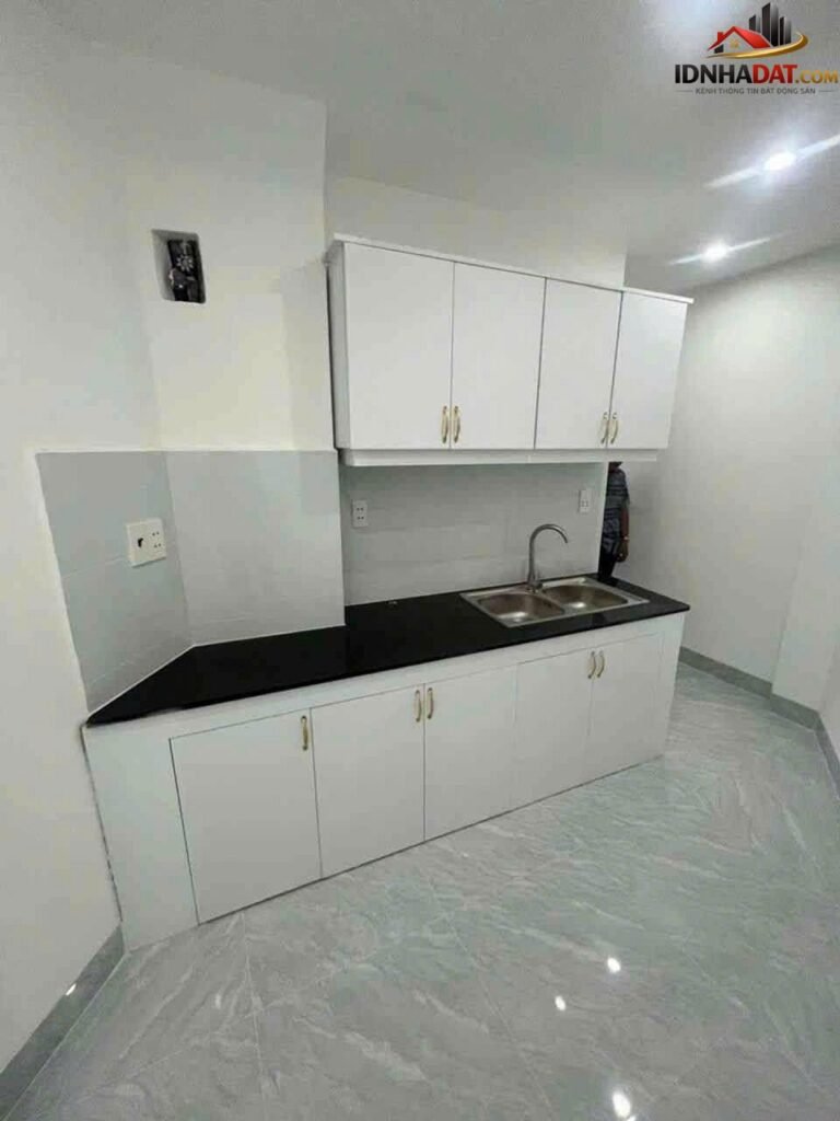 [Đánh Giá Bất Động Sản Sổ Đỏ] Nhà mặt phố Bãi Sậy, Quận 6, TP. Hồ Chí Minh: Vị trí đắc địa, pháp lý rõ ràng