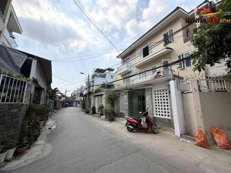 [Đánh Giá Bất Động Sản Sổ Đỏ] Nhà Phố 48m2 Tại Phường Bình Trưng Đông, Quận 2: Pháp Lý Rõ Ràng, Vị Trí Đắc Địa