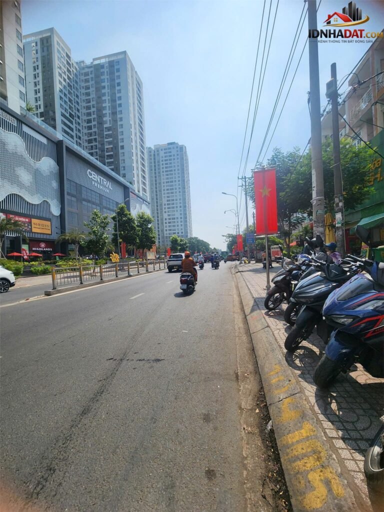 [Đánh Giá Bất Động Sản Sổ Đỏ] Nhà Mặt Tiền Bông Sao 160m², Quận 8, HCM – Tiềm Năng Tăng Giá Cao