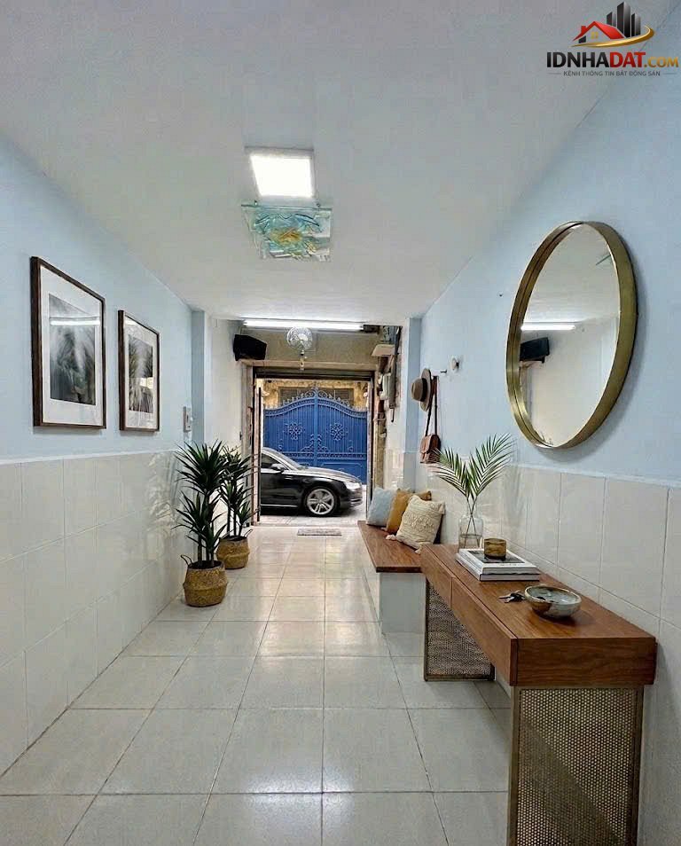 [Review Nhà Đất Sổ Đỏ] Nhà Hẻm Xe Hơi 40m2 Tại Phường 15, Quận 10: Vị Trí Đắc Địa, Pháp Lý Rõ Ràng