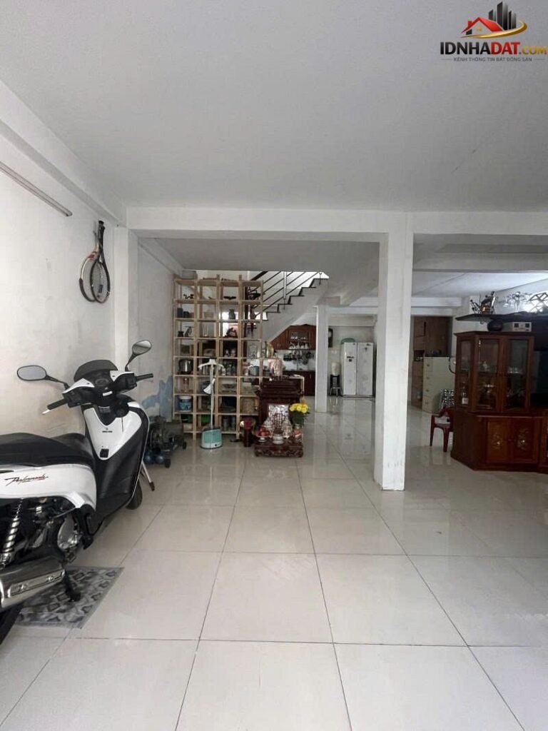 [Review Nhà Đất Sổ Đỏ] Nhà Hẻm Xe Hơi 3 Tầng Tại Đường Gò Cẩm Đệm, Quận Tân Bình, TP.HCM – Pháp Lý Rõ Ràng