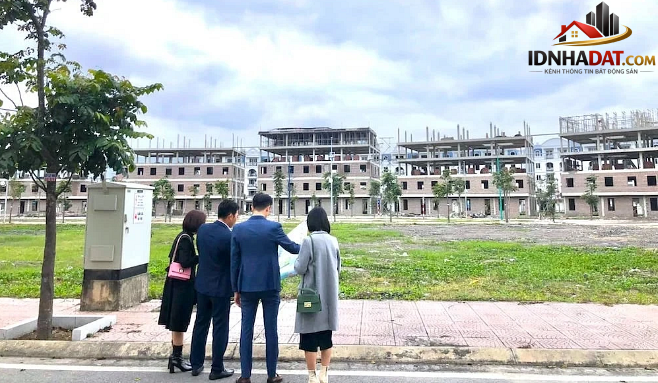 [Đánh Giá Bất Động Sản Sổ Đỏ] Nhà phố thổ cư có sổ đỏ tại TP Hồ Chí Minh với vị trí đắc địa