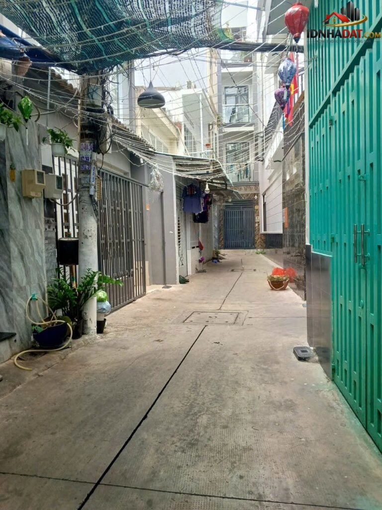 [Đánh Giá Bất Động Sản Sổ Đỏ] Nhà phố thổ cư có sổ đỏ trên Đường Phạm Văn Bạch, Tân Bình, TP. Hồ Chí Minh – Vị trí gần nhà ga T3