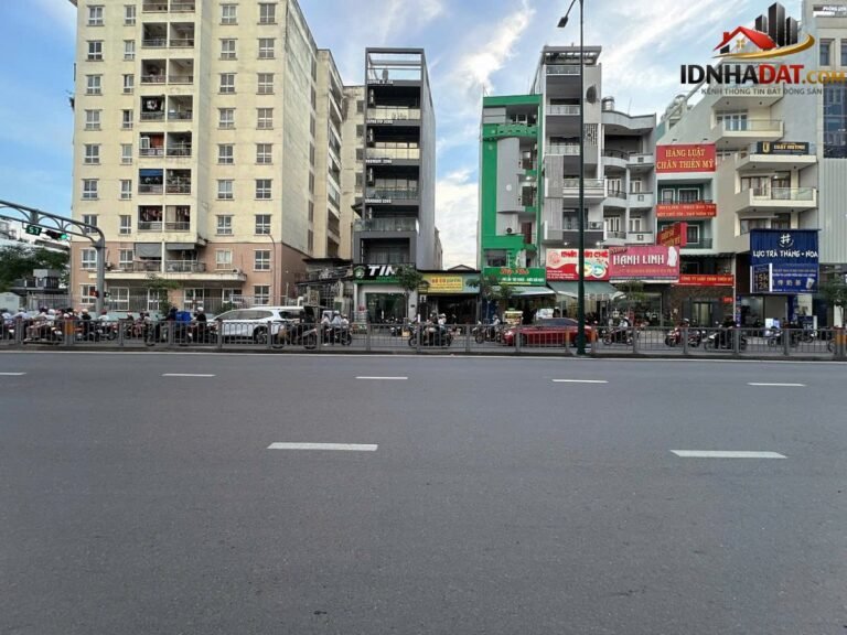 [Review Nhà Đất Sổ Đỏ] Nhà phố 6 lầu tại Gò Vấp, TP Hồ Chí Minh với sổ đỏ đầy đủ, tiềm năng kinh doanh cao