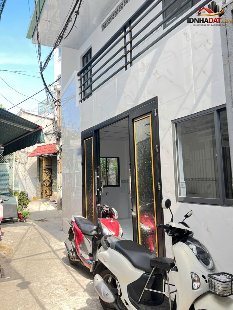 [Đánh Giá Bất Động Sản Sổ Đỏ] Nhà góc 2 tầng hẻm thông đường Hưng Phú, Quận 8 – Tiềm năng phát triển cao