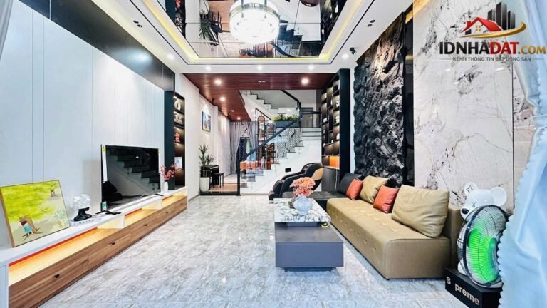 [Review Nhà Đất Sổ Đỏ] Nhà phố 3 tầng tại Đường Nguyễn Huy Tự, Hòa Khánh, Đà Nẵng – Vị trí gần biển, pháp lý đầy đủ