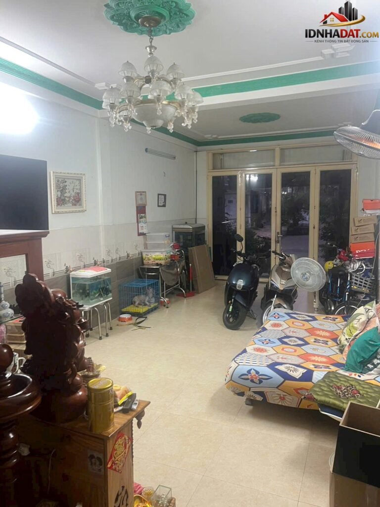 [Review Nhà Đất Sổ Đỏ] Nhà 3 tầng mặt tiền đường Bùi Minh Trực, Quận 8 – Pháp lý rõ ràng, giá trị đầu tư cao