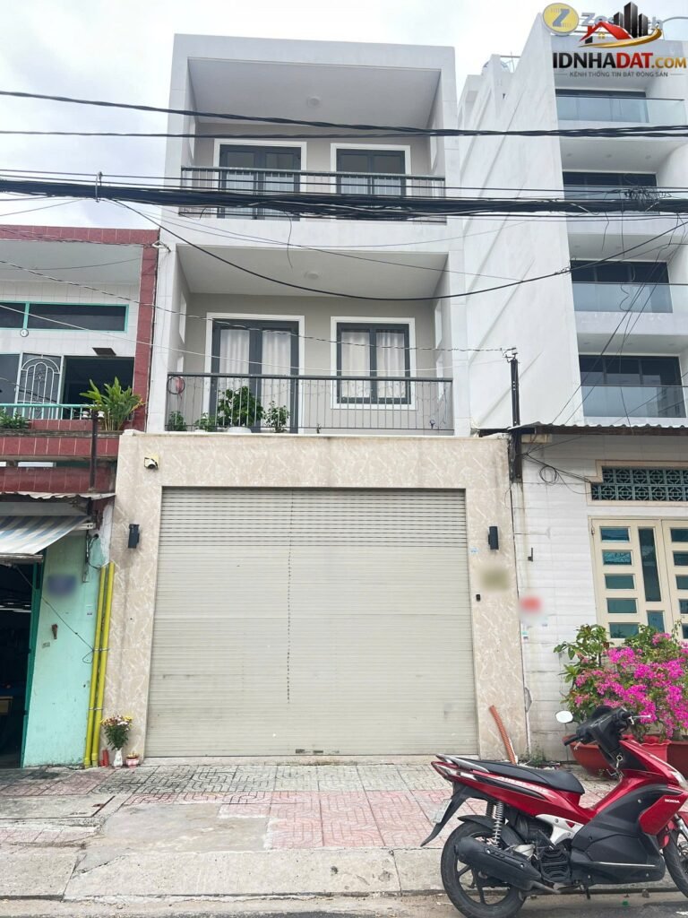 [Review Nhà Đất Sổ Đỏ] Nhà phố 3 tầng mặt tiền Tùng Thiện Vương, Quận 8, Tp.HCM – Pháp lý rõ ràng, tiềm năng tăng giá cao