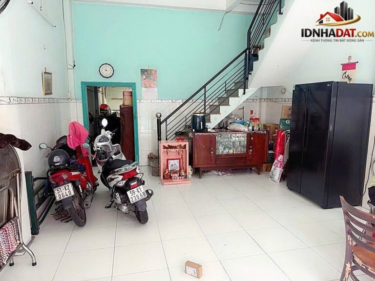 [Đánh Giá Bất Động Sản Sổ Đỏ] Nhà phố 100m2 Đường Hậu Giang, Quận 6, TP.HCM – Pháp lý rõ ràng, vị trí thuận lợi