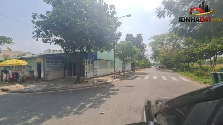 [Đánh Giá Bất Động Sản Sổ Đỏ] Nhà phố 100m2 tại Đường 1, Đông Hưng Thuận, Quận 12: Pháp lý rõ ràng, vị trí đắc địa