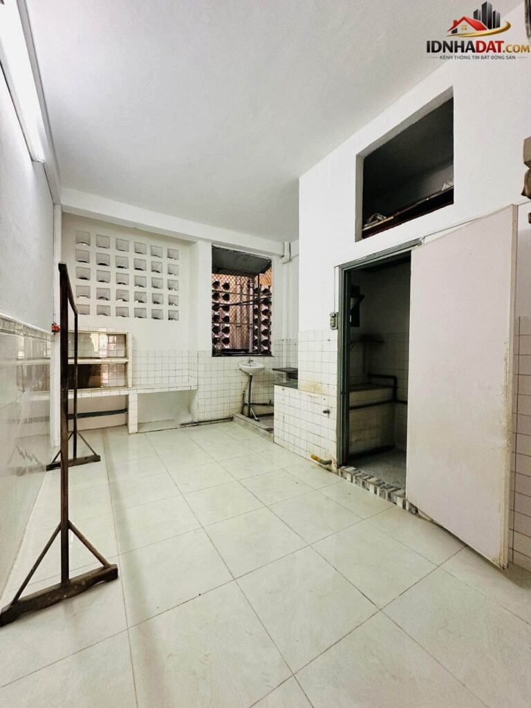 [Đánh Giá Bất Động Sản Sổ Đỏ] Căn hộ quận 11 gần chợ hoa Đầm Sen: Pháp lý rõ ràng, tiềm năng khai thác cao