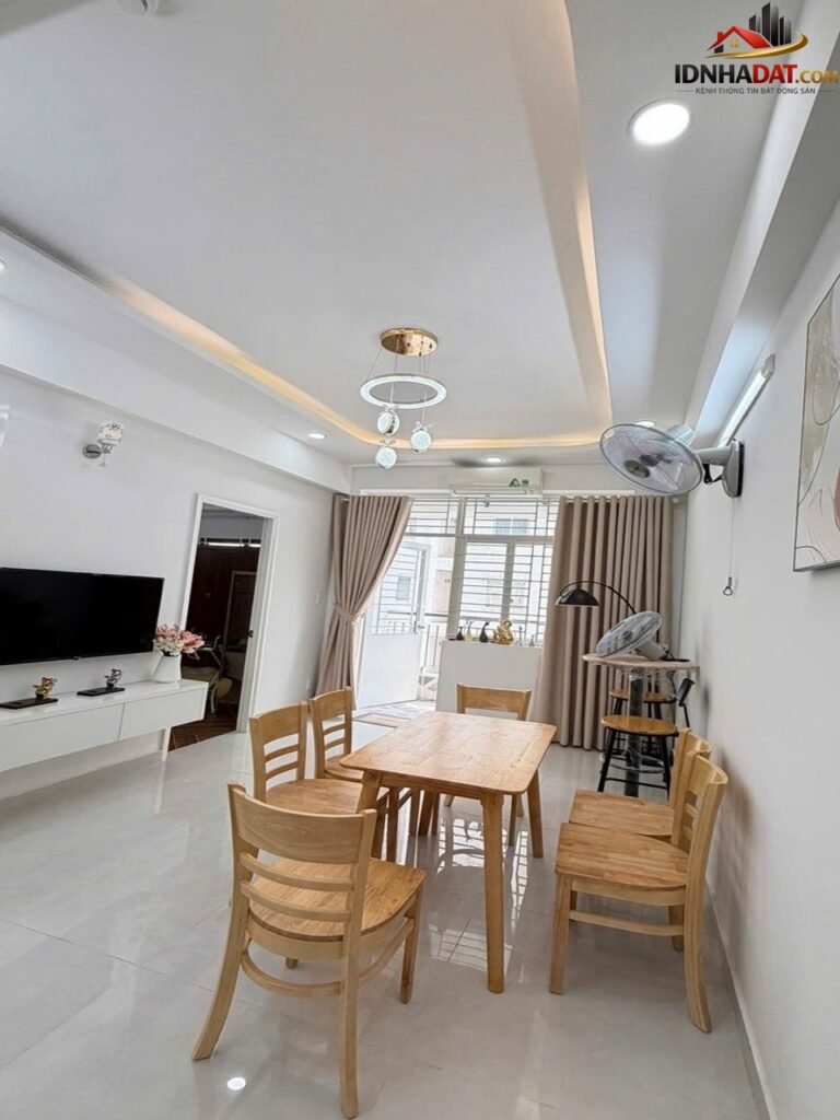 [Đánh Giá Bất Động Sản Sổ Đỏ] Căn hộ chung cư Phú Thọ tại Quận 11 – Sổ đỏ đầy đủ, vị trí trung tâm với giá 3.9 tỷ