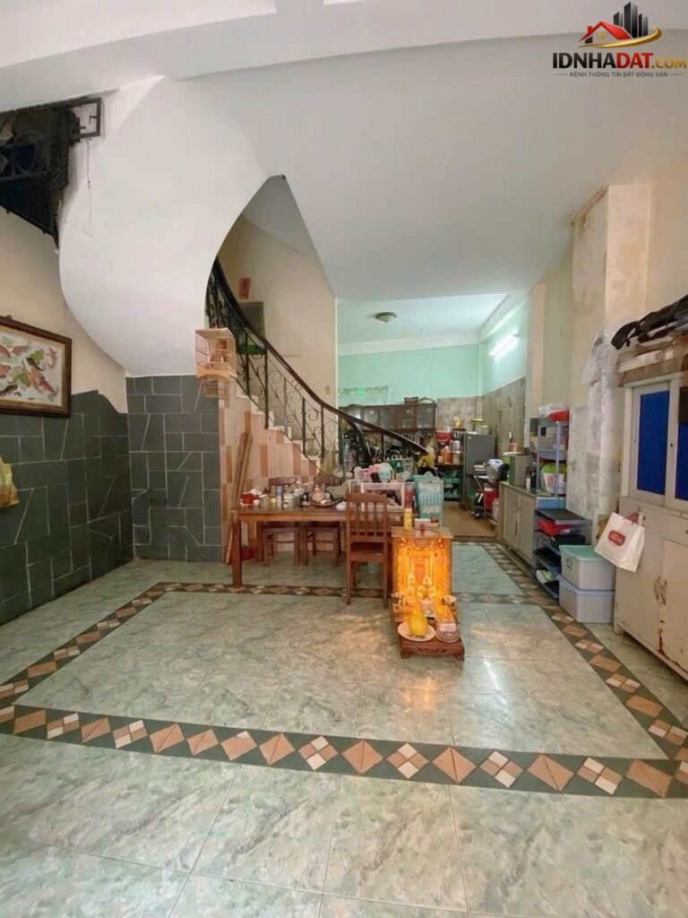[Đánh Giá Bất Động Sản Sổ Đỏ] Nhà 4 Tầng Ngang 5.5m Sát ĐH Văn Lang, Bình Thạnh – Pháp Lý Sổ Đỏ Rõ Ràng