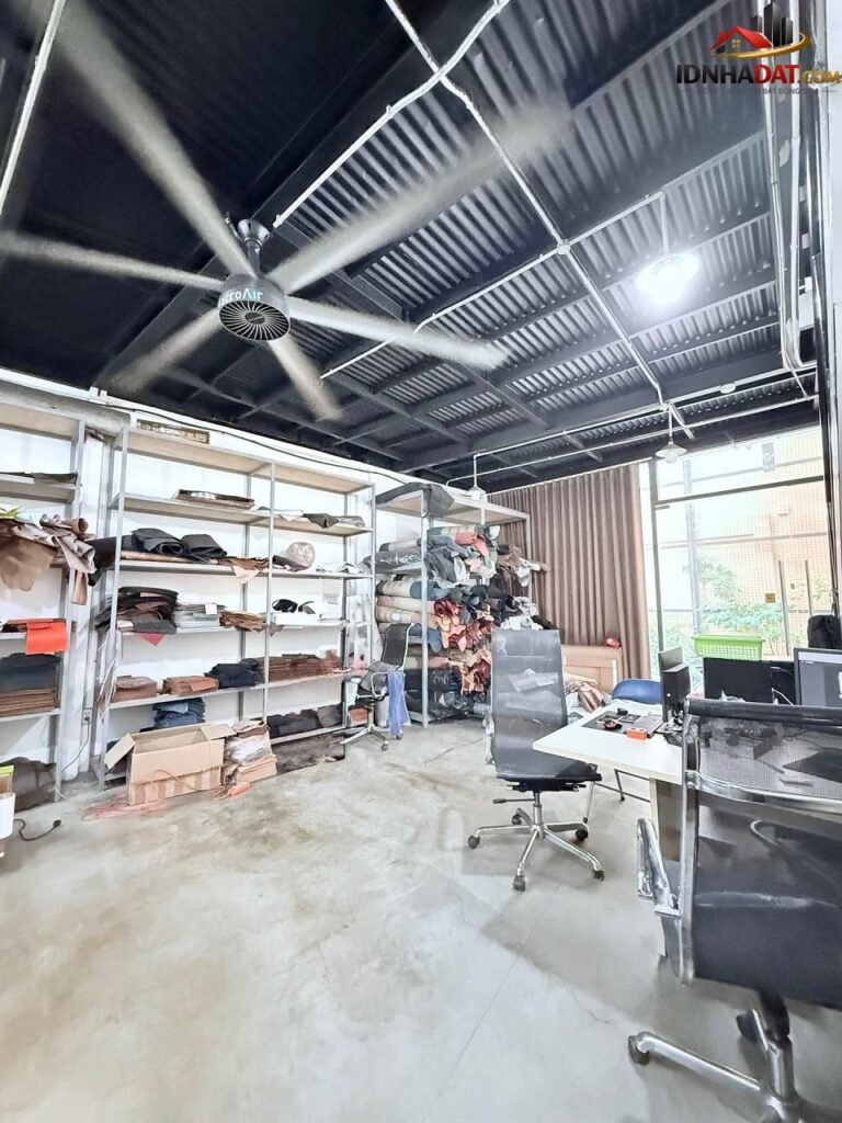[Đánh Giá Bất Động Sản Sổ Đỏ] Nhà Nở Hậu 8m Gần ĐH Văn Lang, Quận Bình Thạnh, TP.HCM – Pháp Lý Sổ Đỏ Rõ Ràng