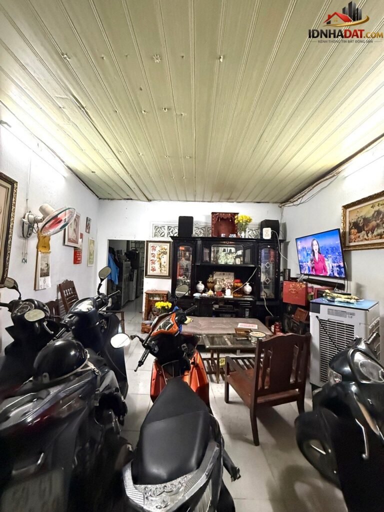 [Đánh Giá Bất Động Sản Sổ Đỏ] Đất thổ cư có sổ đỏ 61m2 gần sân bay Tân Bình, giá 4.8 tỷ